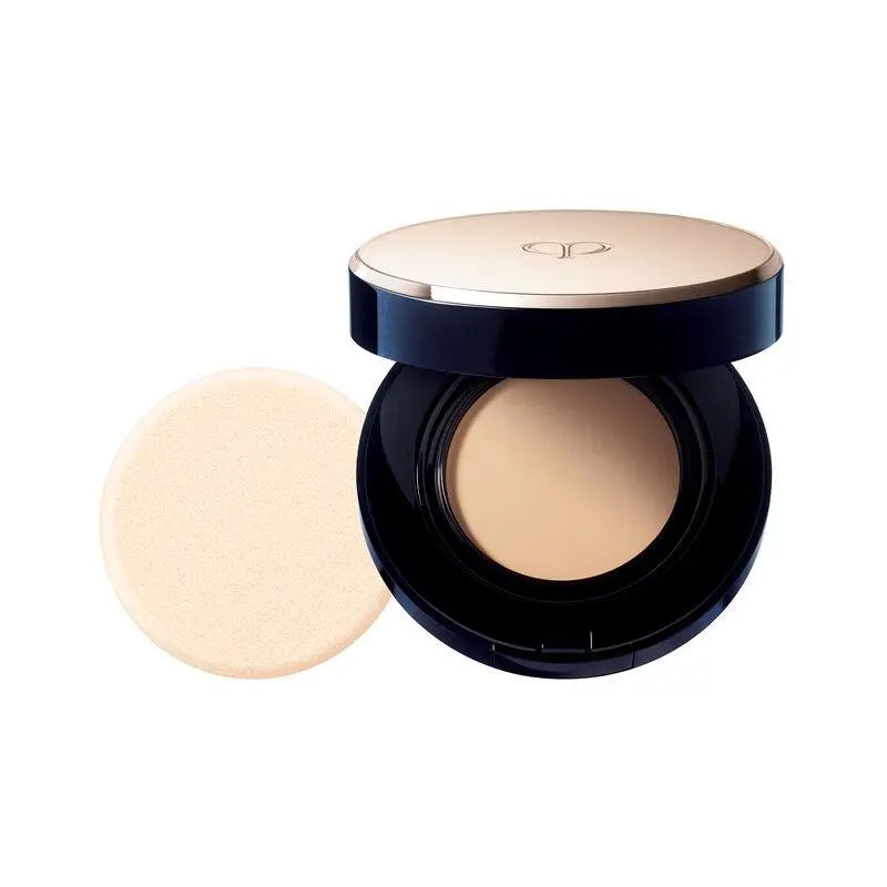 Radiant Cream to Powder Foundation SPF 24 Clé de Peau Beauté